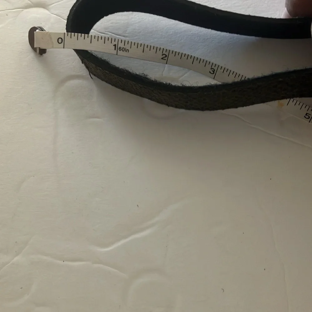FINAL MARKDOWN Hammered look ladies belt